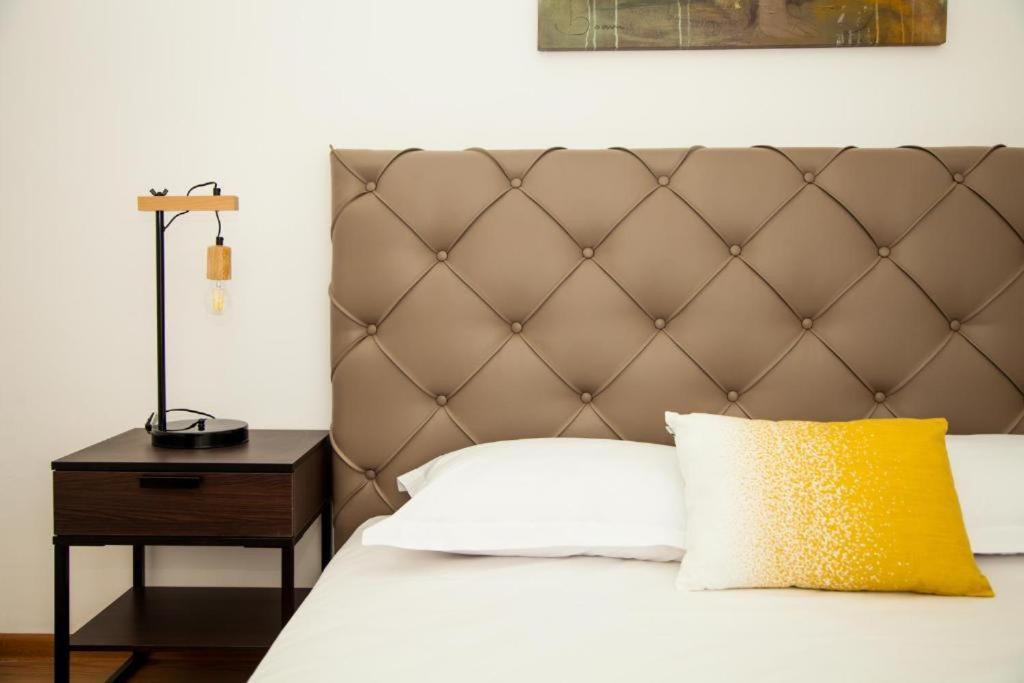 Guesthouse Smart Bucareste Exterior foto