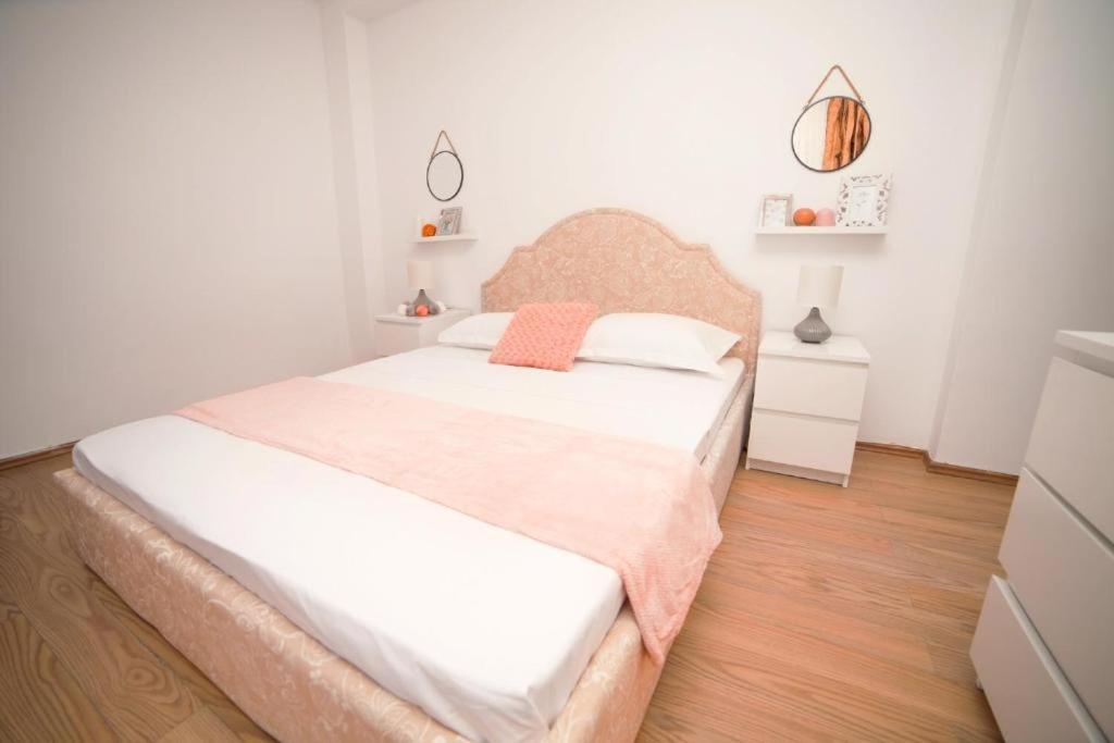 Guesthouse Smart Bucareste Exterior foto